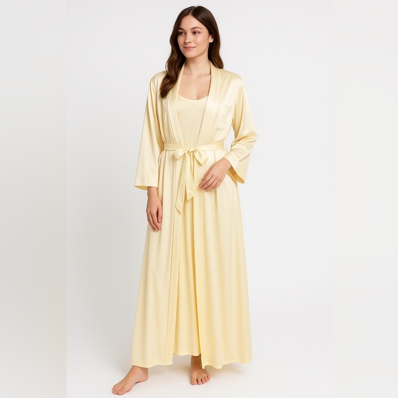 Christian Dior Butter Yellow Robe & Nightgown dress set Women’s XL luxurious